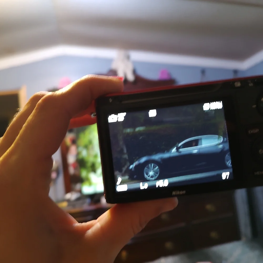 Nikon 1 J1 camera
